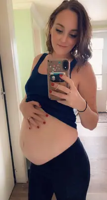 Am I still cute with a baby bump?? 22 weeks this week. ð¥°ð¤°ð»